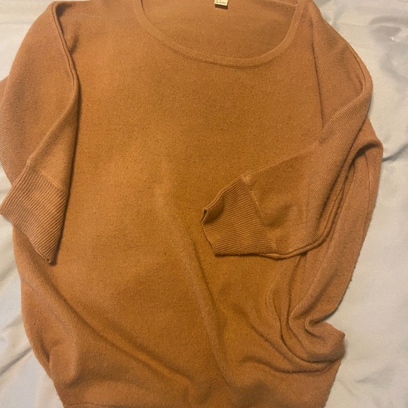 Sweater - Picture 2 of 2